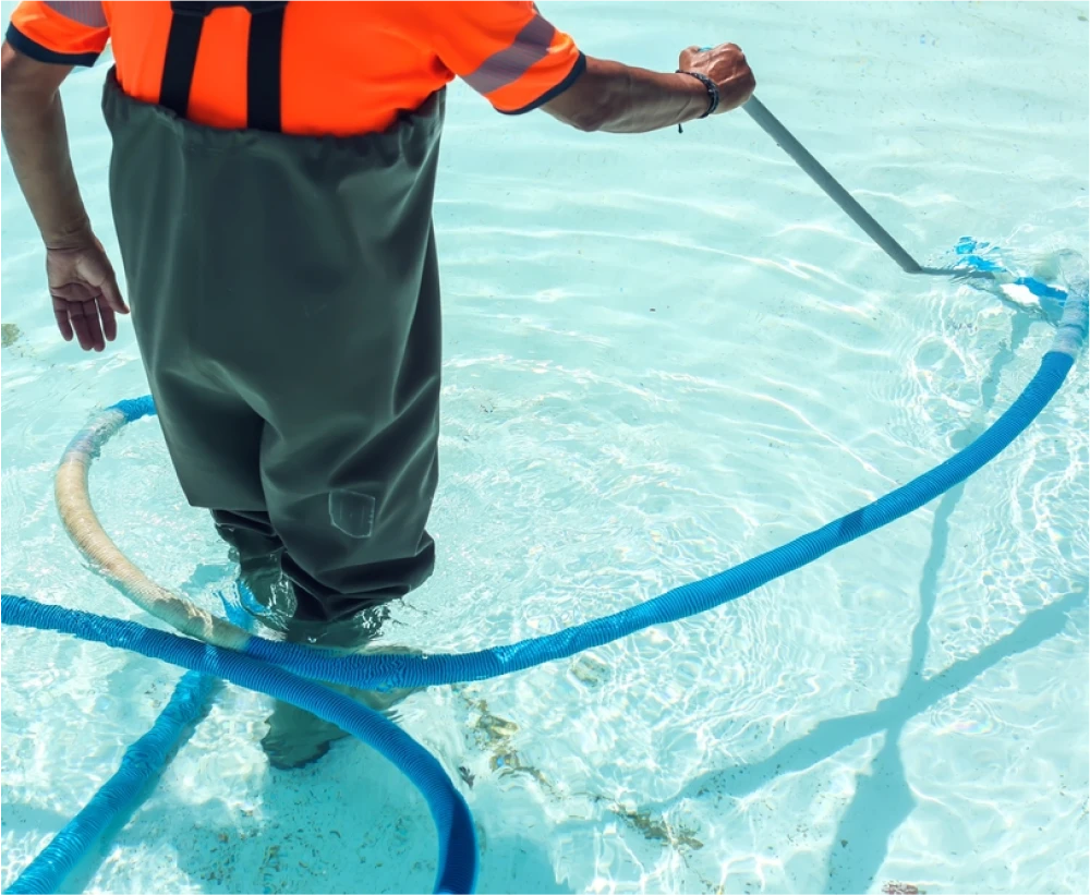 Aquablue Pisciniste A Orleans Hivernage
